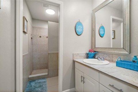 Villa ou maison à vendre à Haines City, Floride: 4 chambres, 217.58 m2 № 1784316 - photo 25