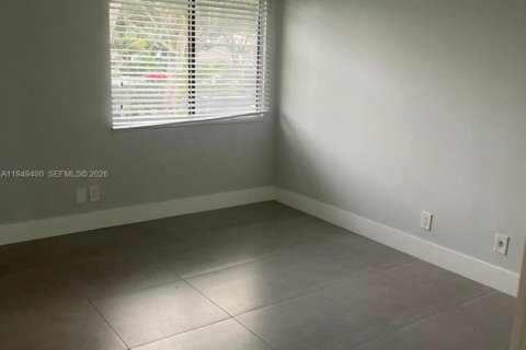 Снять в аренду таунхаус в Плантация, Флорида 2 спальни, 116.96м2, № 2005165 - фото 21