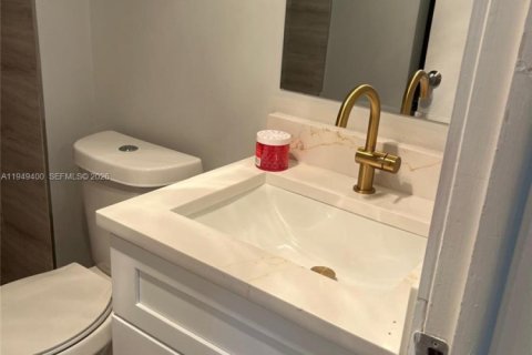 Снять в аренду таунхаус в Плантация, Флорида 2 спальни, 116.96м2, № 2005165 - фото 29