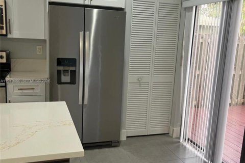 Снять в аренду таунхаус в Плантация, Флорида 2 спальни, 116.96м2, № 2005165 - фото 15