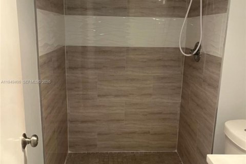 Снять в аренду таунхаус в Плантация, Флорида 2 спальни, 116.96м2, № 2005165 - фото 25