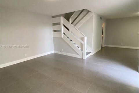 Снять в аренду таунхаус в Плантация, Флорида 2 спальни, 116.96м2, № 2005165 - фото 8