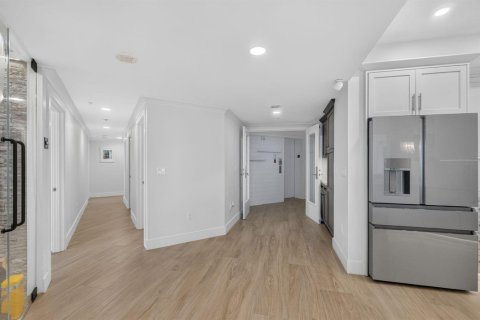 Condo in Fort Lauderdale, Florida, 3 bedrooms  № 2086378 - photo 15