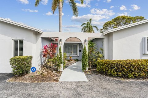 Casa en venta en Hollywood, Florida, 4 dormitorios, 198.9 m2 № 2088232 - foto 25
