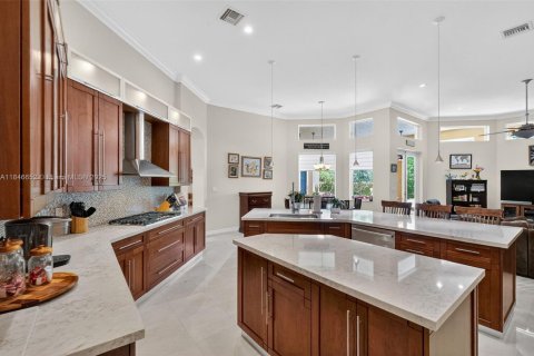 Casa en venta en Palmetto Bay, Florida, 6 dormitorios, 366.41 m2 № 1874230 - foto 24