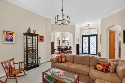 Casa en venta en Palmetto Bay, Florida, 6 dormitorios, 366.41 m2 № 1874230 - foto 17