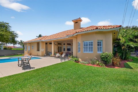 Casa en venta en Palmetto Bay, Florida, 6 dormitorios, 366.41 m2 № 1874230 - foto 7