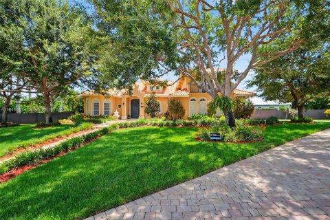 Casa en venta en Palmetto Bay, Florida, 6 dormitorios, 366.41 m2 № 1874230 - foto 2