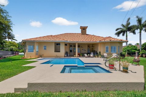 Casa en venta en Palmetto Bay, Florida, 6 dormitorios, 366.41 m2 № 1874230 - foto 8