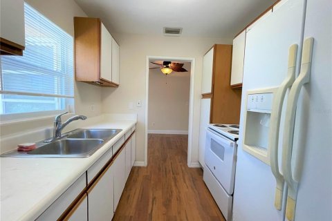 Villa ou maison à louer à Largo, Floride: 2 chambres, 89.56 m2 № 2118565 - photo 18