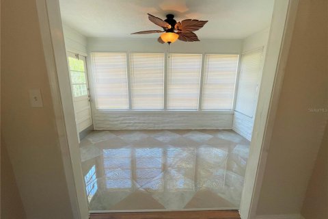 Villa ou maison à louer à Largo, Floride: 2 chambres, 89.56 m2 № 2118565 - photo 3