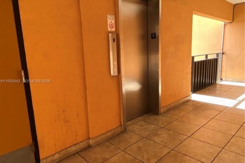 Condominio en venta en Miami, Florida, 1 dormitorio, 56.67 m2 № 2008525 - foto 9
