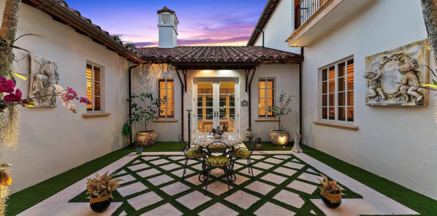 House in Jupiter, Florida 4 bedrooms, 374.21 sq.m. № 1040899