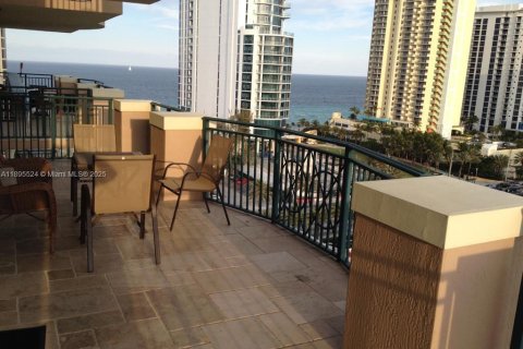 Купить кондоминиум в Санни-Айлс-Бич, Флорида 3 спальни, 134.62м2, № 2014295 - фото 13