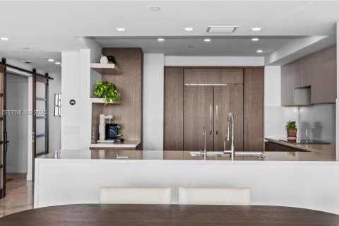 Condominio en venta en Miami, Florida, 3 dormitorios, 197.88 m2 № 1992905 - foto 9