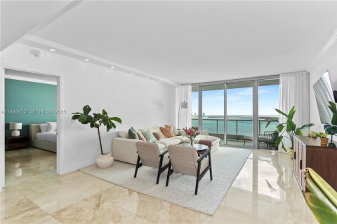 Condominio en venta en Miami, Florida, 3 dormitorios, 197.88 m2 № 1992905 - foto 6