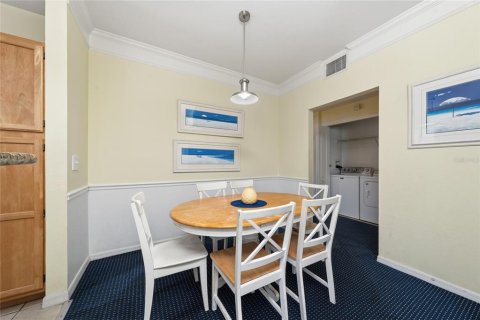 Купить кондоминиум в Киссимми, Флорида 8 комнат, 99.03м2, № 2214382 - фото 15