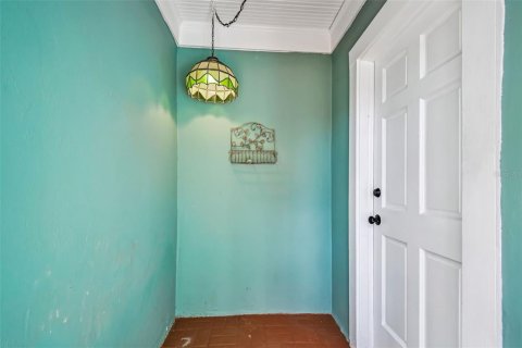 House in Dunedin, Florida 3 bedrooms, 143.63 sq.m. № 2151440 - photo 9