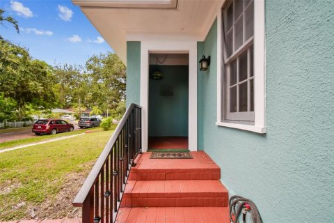 House in Dunedin, Florida 3 bedrooms, 143.63 sq.m. № 2151440 - photo 8