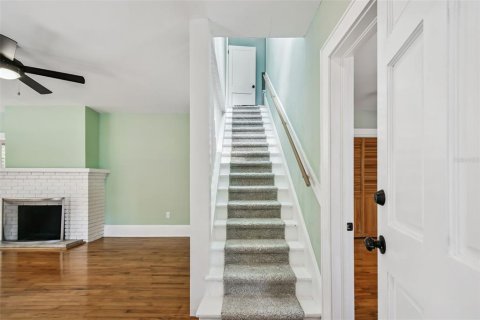 House in Dunedin, Florida 3 bedrooms, 143.63 sq.m. № 2151440 - photo 10