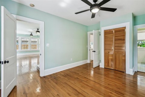 House in Dunedin, Florida 3 bedrooms, 143.63 sq.m. № 2151440 - photo 28