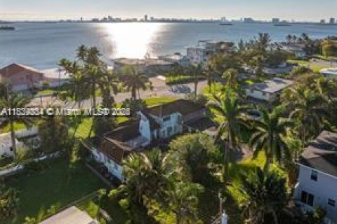 Land in Miami, Florida № 1827437 - photo 2