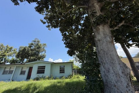 House in Clearwater, Florida 3 bedrooms, 98.01 sq.m. № 1880869 - photo 7
