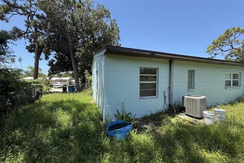 House in Clearwater, Florida 3 bedrooms, 98.01 sq.m. № 1880869 - photo 20
