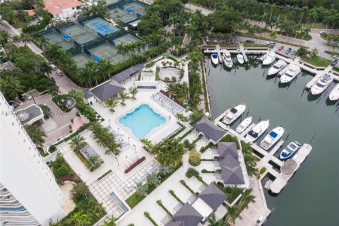 Снять в аренду квартиру в Авентура, Флорида 3 спальни, 222.04м2, № 1987919 - фото 30