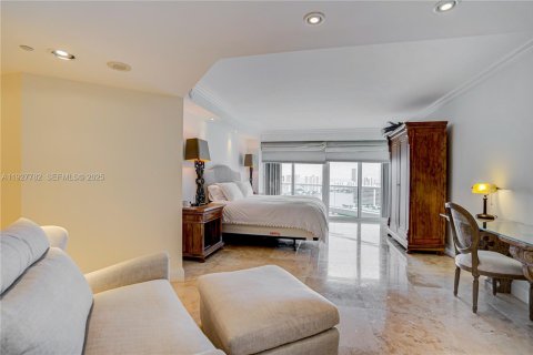 Снять в аренду квартиру в Авентура, Флорида 3 спальни, 222.04м2, № 1987919 - фото 16