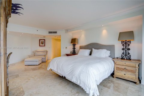 Снять в аренду квартиру в Авентура, Флорида 3 спальни, 222.04м2, № 1987919 - фото 17