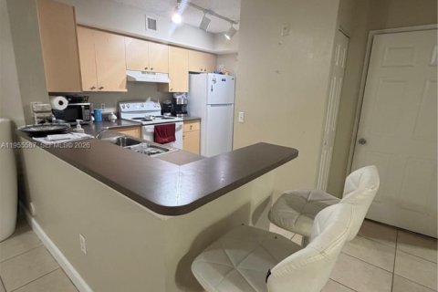 Снять в аренду кондоминиум в Мирамар, Флорида 2 спальни, 99.59м2, № 2010313 - фото 5