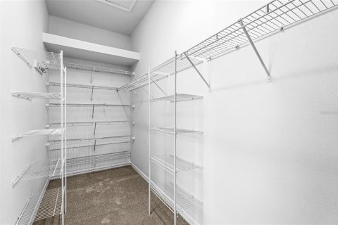 Купить виллу или дом в Лейквуд Ранч, Флорида 11 комнат, 176.79м2, № 2228262 - фото 27