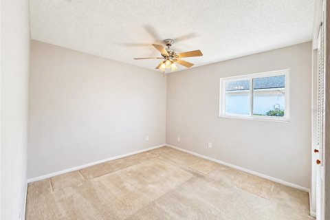 Villa ou maison à vendre à Palm Coast, Floride: 4 chambres, 183.57 m2 № 2433422 - photo 27