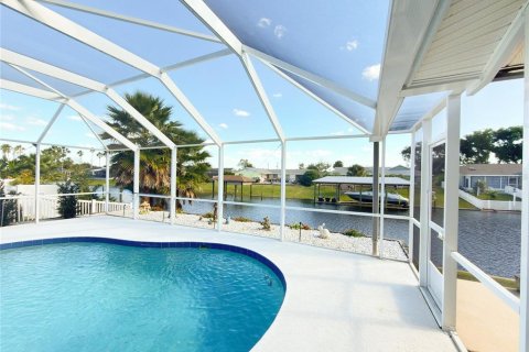 Villa ou maison à vendre à Palm Coast, Floride: 4 chambres, 183.57 m2 № 2433422 - photo 5