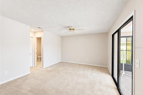 Villa ou maison à vendre à Palm Coast, Floride: 4 chambres, 183.57 m2 № 2433422 - photo 18