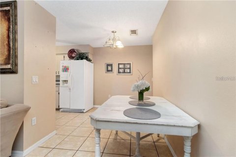 Duplex à vendre à Lakeland, Floride: 3 chambres, 113.62 m2 № 2092096 - photo 5