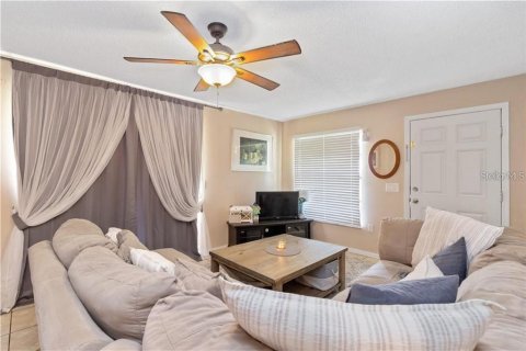 Duplex à vendre à Lakeland, Floride: 3 chambres, 113.62 m2 № 2092096 - photo 4