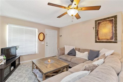 Duplex à vendre à Lakeland, Floride: 3 chambres, 113.62 m2 № 2092096 - photo 2