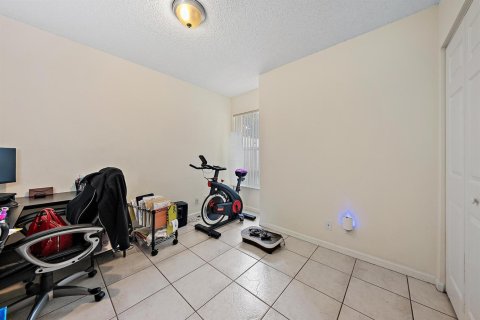 Villa ou maison à vendre à Lake Worth, Floride: 3 chambres, 129.88 m2 № 2376972 - photo 17