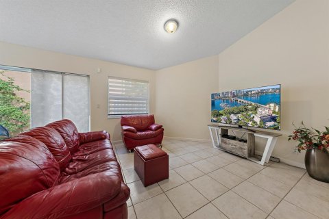 Villa ou maison à vendre à Lake Worth, Floride: 3 chambres, 129.88 m2 № 2376972 - photo 9