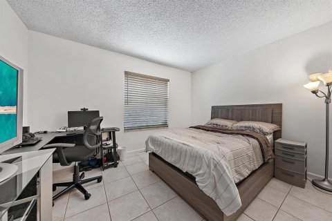 Villa ou maison à vendre à Lake Worth, Floride: 3 chambres, 129.88 m2 № 2376972 - photo 10