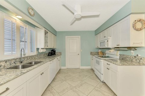 House in Englewood, Florida 2 bedrooms, 112.04 sq.m. № 1564887 - photo 7