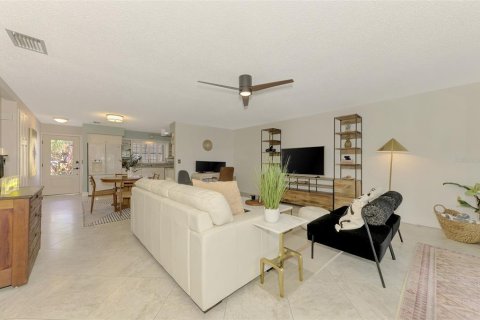 House in Englewood, Florida 2 bedrooms, 112.04 sq.m. № 1564887 - photo 16