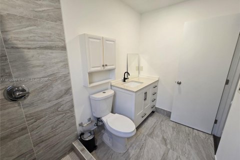 Copropriété à louer à Miami, Floride: 2 chambres, 1148.64 m2 № 1969412 - photo 20