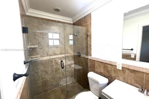 Снять в аренду виллу или дом в Пемброк-Пайнс, Флорида 3 спальни, 126.72м2, № 1950788 - фото 18