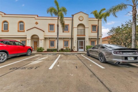 Adosado en venta en Punta Gorda, Florida, 2 dormitorios, 107.21 m2 № 1523217 - foto 2