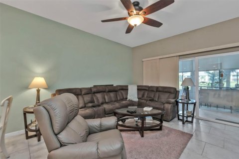Adosado en venta en Punta Gorda, Florida, 2 dormitorios, 107.21 m2 № 1523217 - foto 11