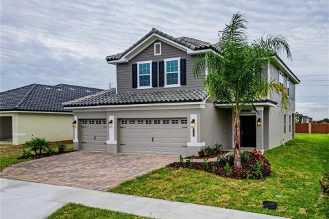 House in Auburndale, Florida 4 bedrooms, 223.43 sq.m. № 1527164 - photo 2