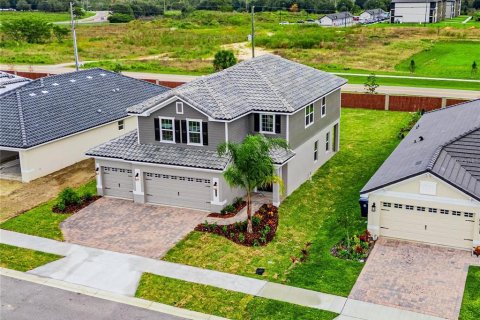 House in Auburndale, Florida 4 bedrooms, 223.43 sq.m. № 1527164 - photo 3